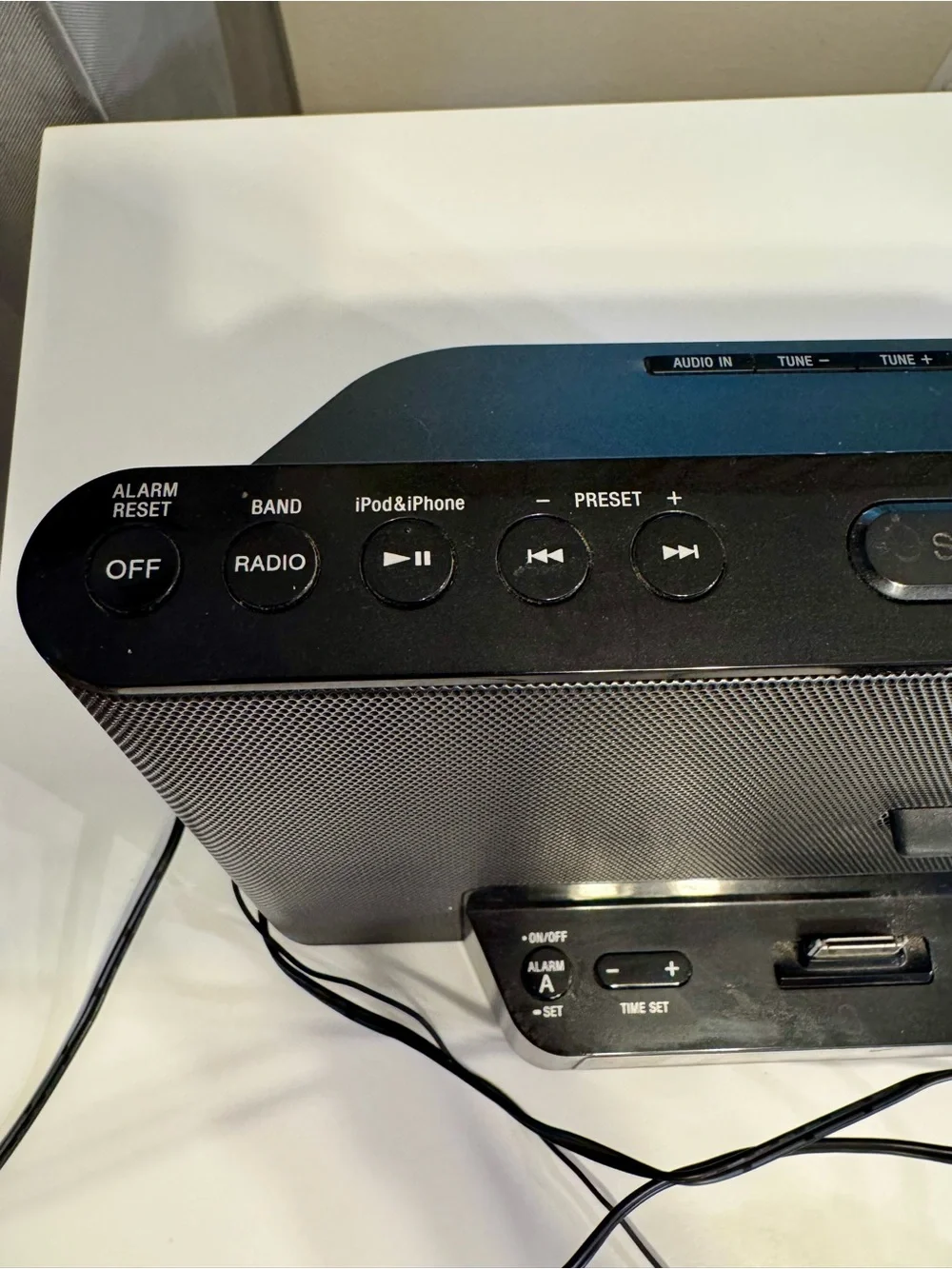 Sony Black Portable Docking Speaker with Built-in Connector